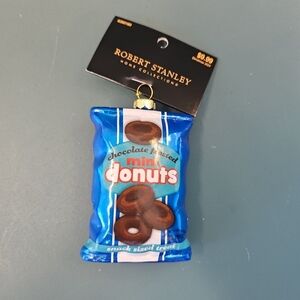 NWT Robert Stanley Glass Chocolate Frosted Mini Donuts Christmas Tree Ornament